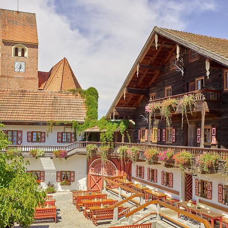 Gutshof Uttlau Hotel Haarbach Exterior foto